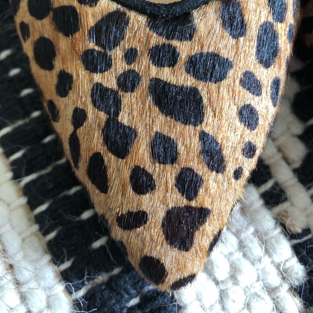 DUO Leopard Block Heel Pumps - Picture 6 of 6